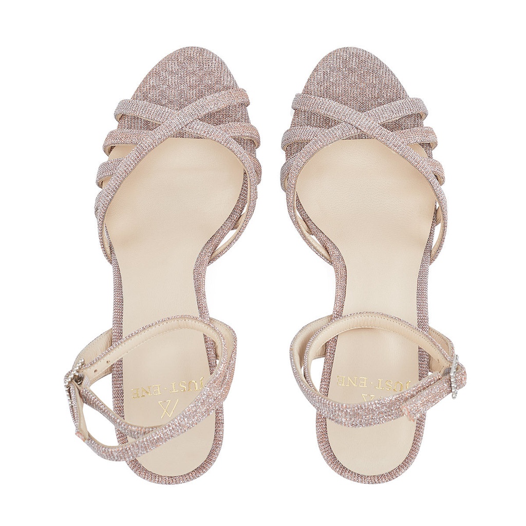 LITTLE CINDERELLA (7CM)