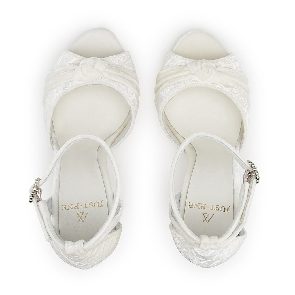WHITE 2022 (10 CM)