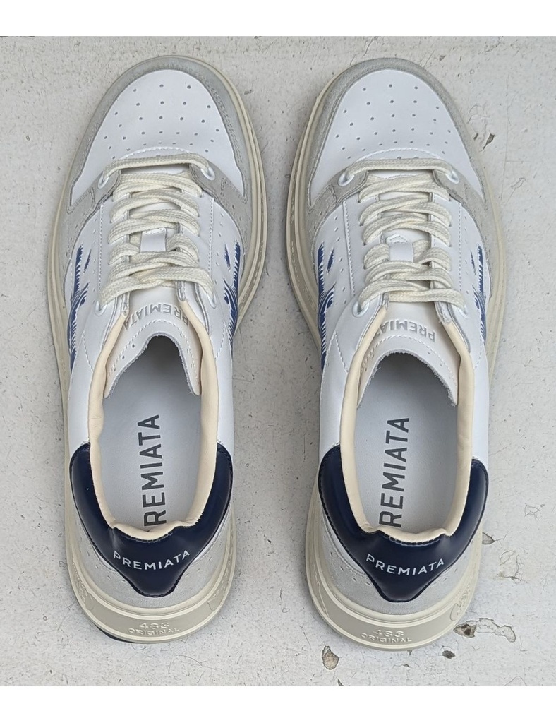 Premiata sneaker QUIIN blanco en piel y ante contraste color azul